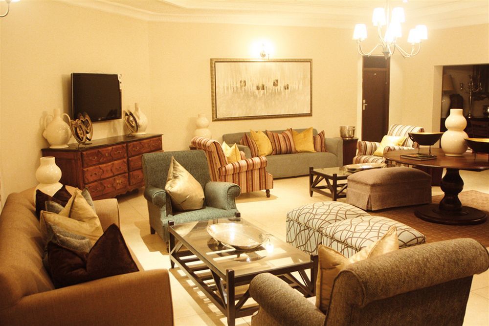 The Victoria Falls Deluxe Suites Esterno foto