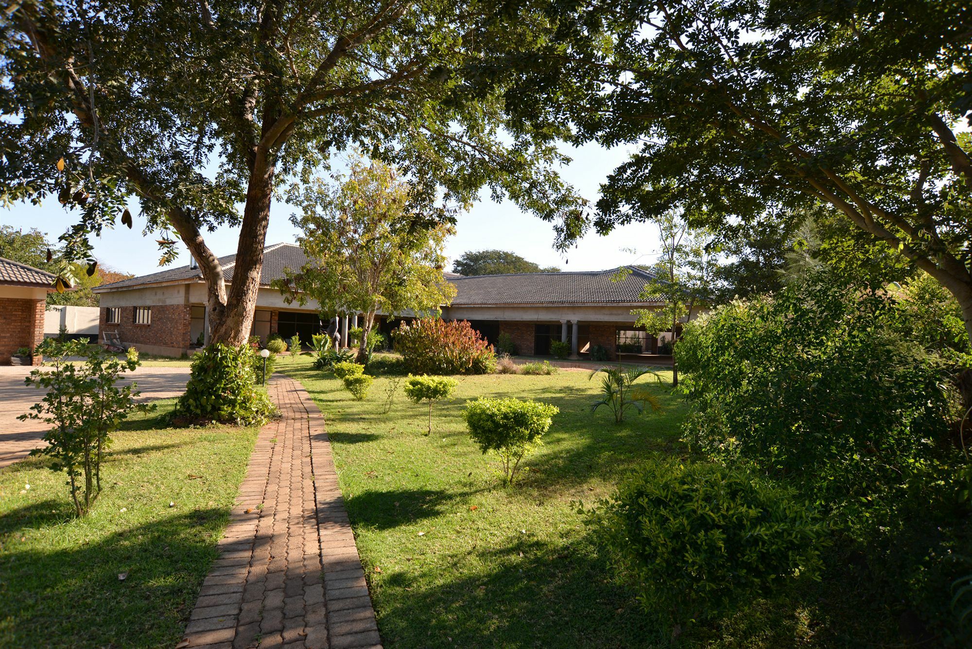 The Victoria Falls Deluxe Suites Esterno foto
